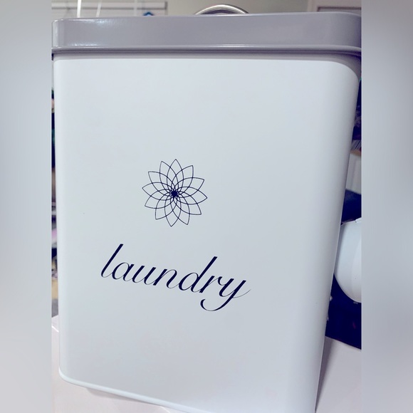 New-White Farmhouse Laundry Canister with Scoop - Picture 11 of 16